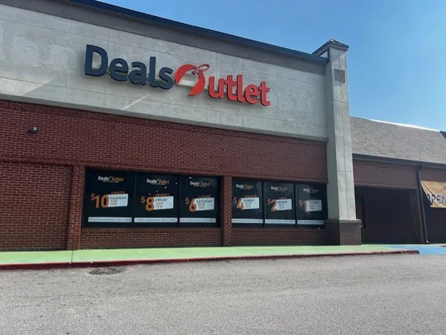 Deals Outlet Bin Store in Gainesville, GA