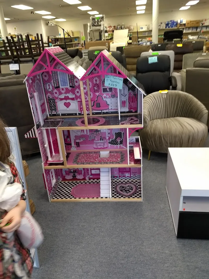 Eagle Bargain Outlet - GRESHAM in Gresham, OR