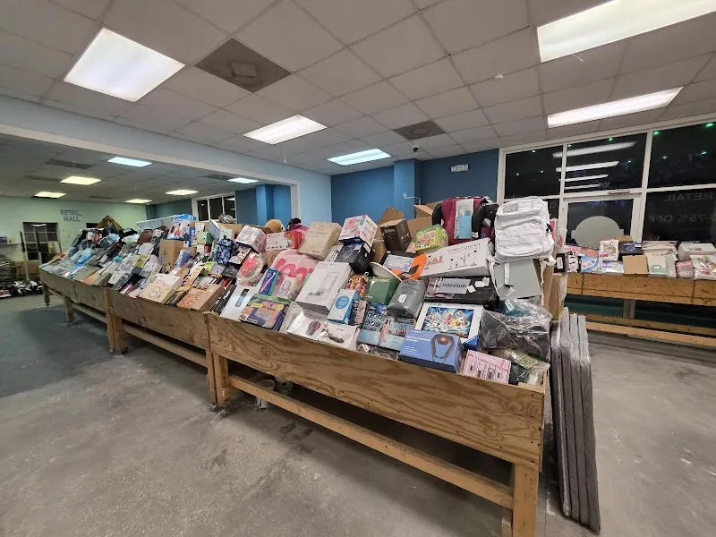 Hinesville Liquidation Station in Hinesville, GA