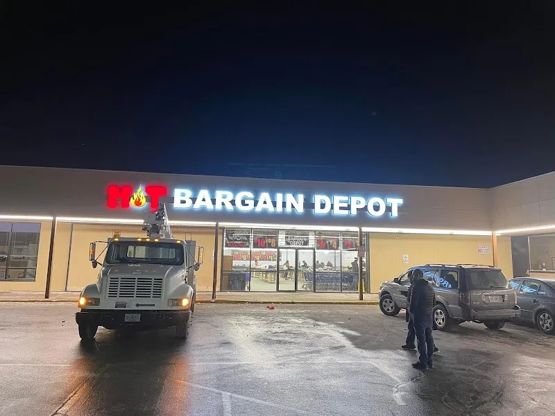 Hot Bargain Depot in Milwaukee, WI