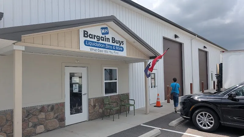 M&H Bargain Buys in Carroll, OH