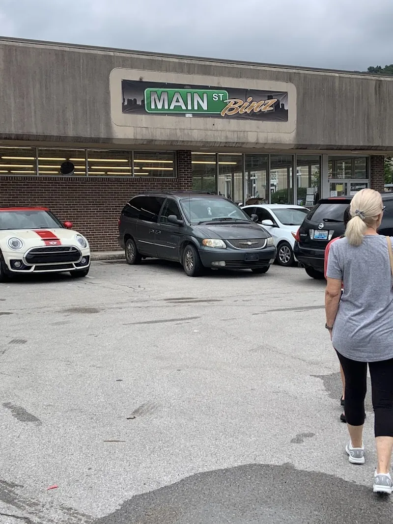 Main Street Binz in Jellico, TN