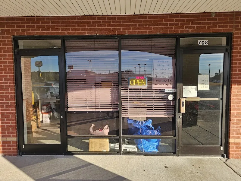 Mighty Dealz Bin Store in Robersonville, NC