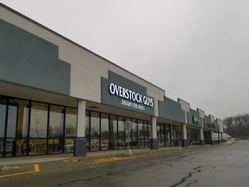 Overstock Guys Diggin’ for Deals - Eastgate Square in Cincinnati, OH