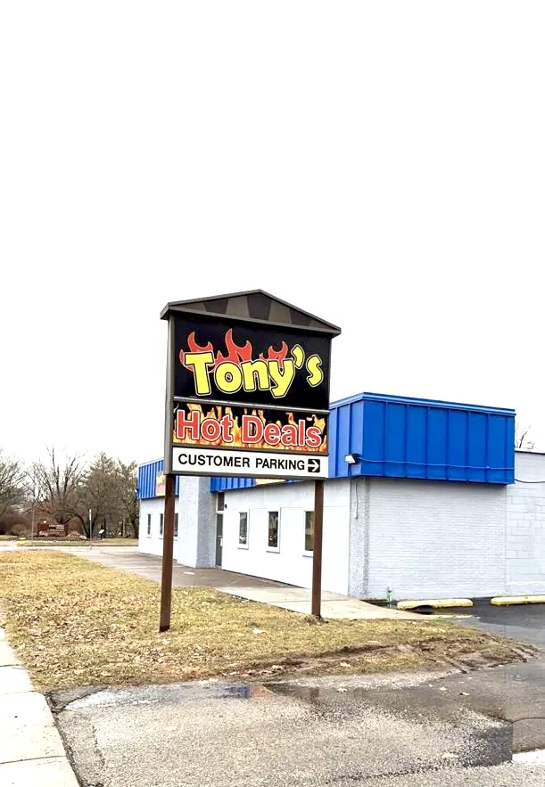 Tony’s Hot Deals in Peoria, IL