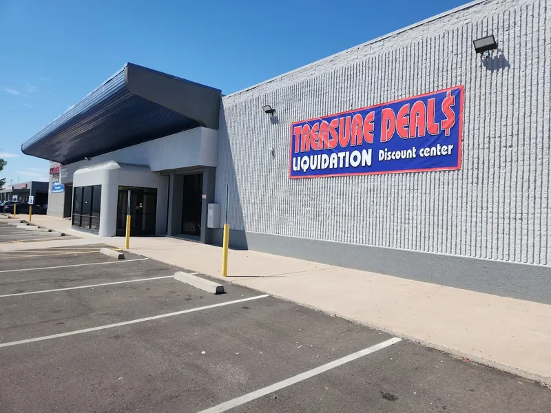 Treasure deals liquidation in Phoenix, AZ