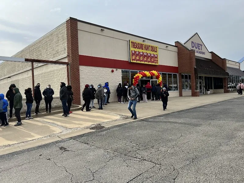 Treasure Hunt Deals in Elgin, IL