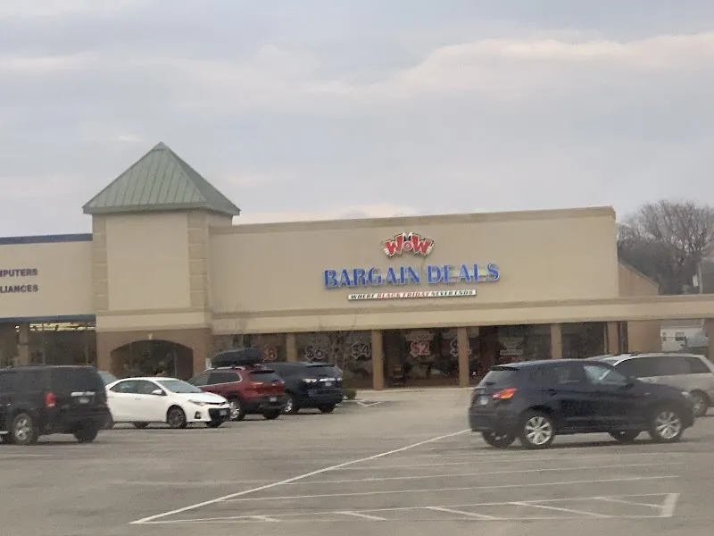 WOW Bargain Deals in Waukegan, IL