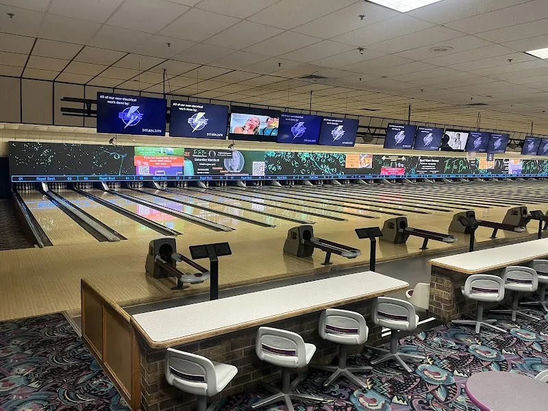 Royal Scot Bowling & Mr. K's Pro Shop in Lansing, MI