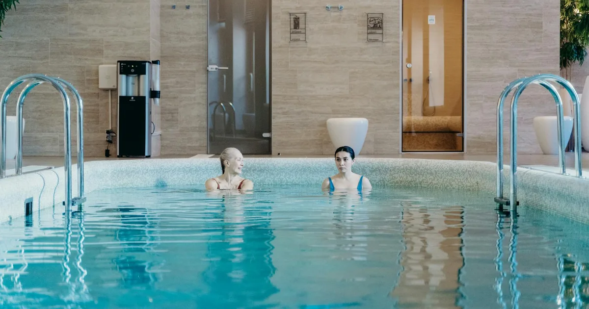 Group of friends experiencing Cold Plunge Pal at a vibrant facility
