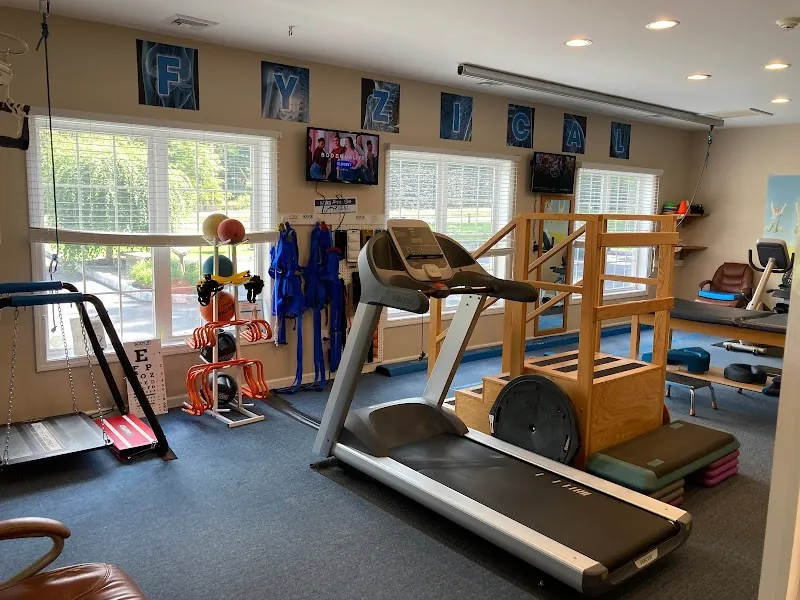 FYZICAL Therapy & Balance Centers - Southington in Cheshire, CT