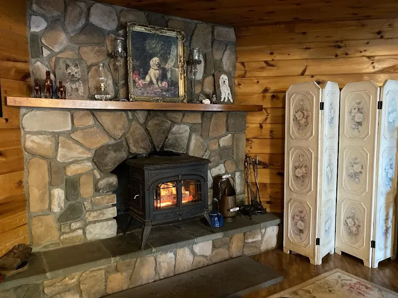 Riverside Lodge and Sauna in Paris, ME