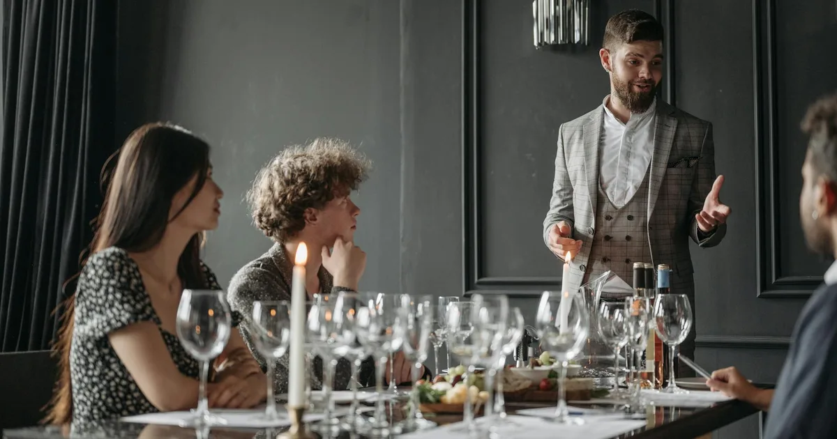 Group of people enjoying tasting experience at Distillery Pal