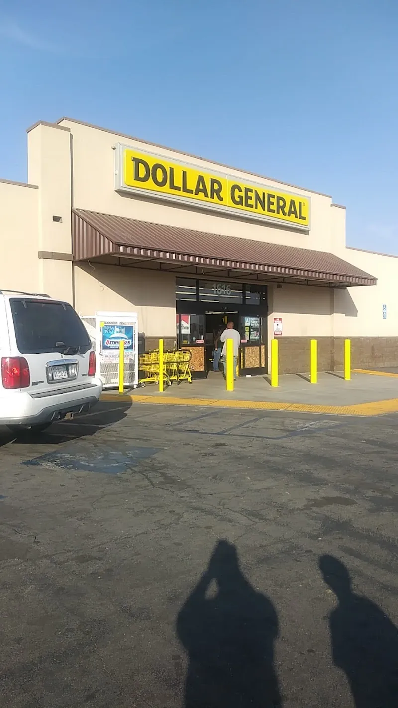 Dollar General in Bakersfield, CA