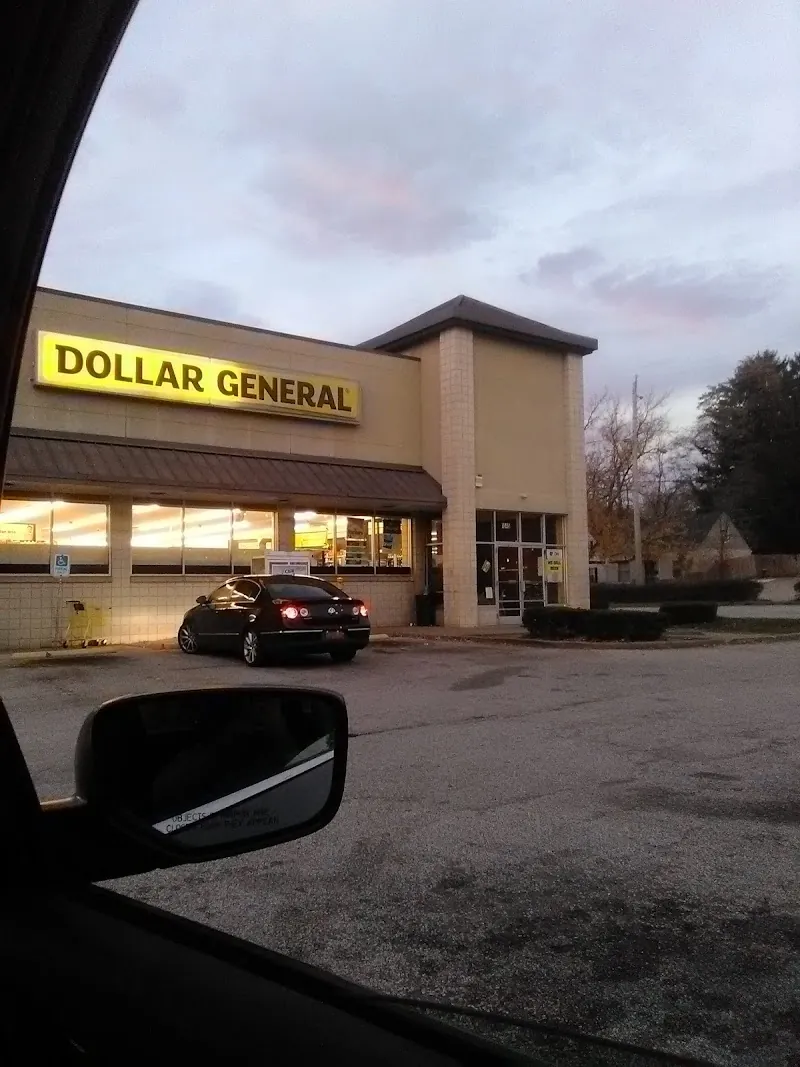 Dollar General in Akron, OH
