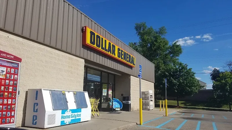 Dollar General in Lansing, MI