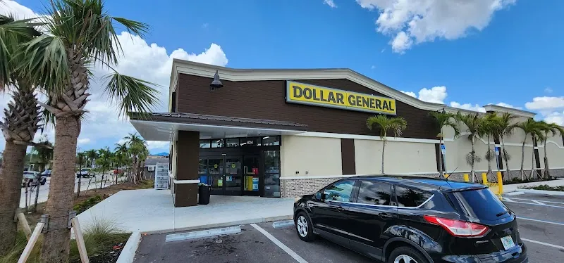 Dollar General in Fort Myers, FL