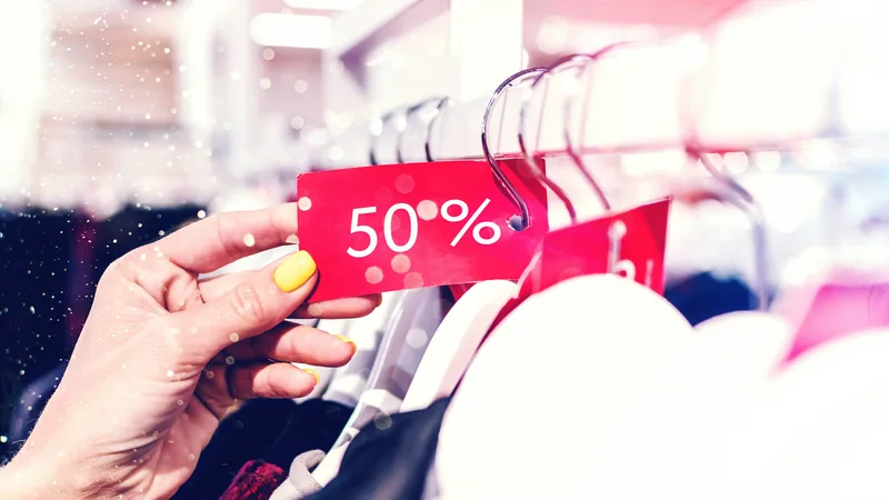 Checklist for evaluating overstock and liquidation items before buying