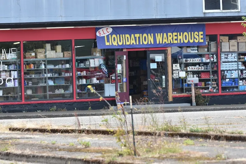 SLC LIQUIDATION WAREHOUSE in Raymond, WA