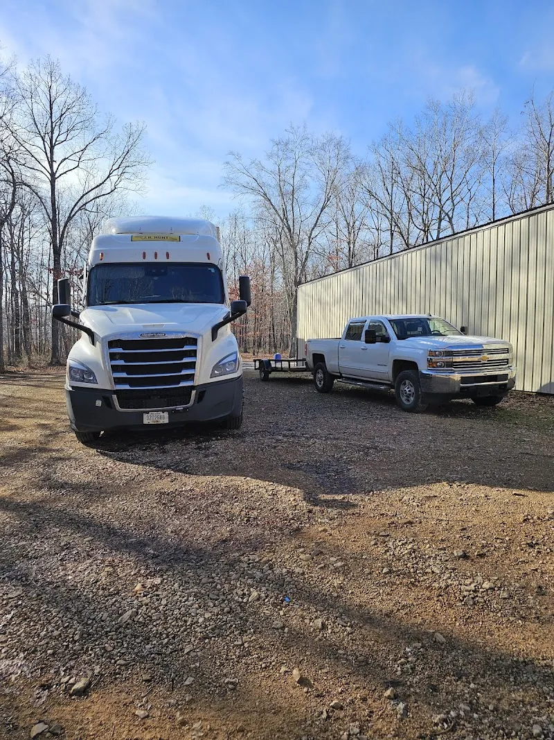 Tim's Liquidation Warehouse in Lawrenceburg, TN