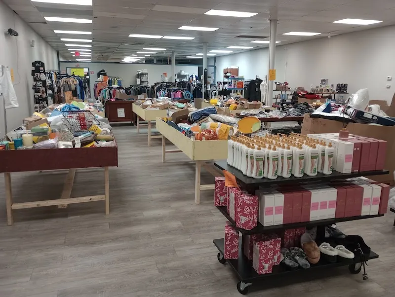 Yahya's Liquidation Store in Webster City, IA