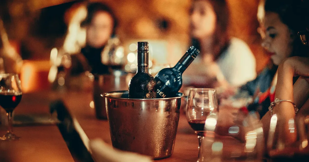 Group of friends enjoying tasting at Meadery Pal meadery