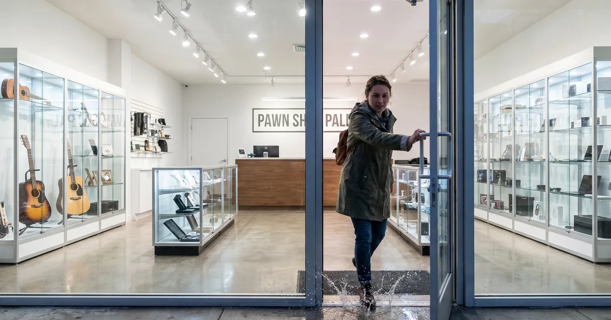 What You Should Know Before You Walk Into a Pawn Shop