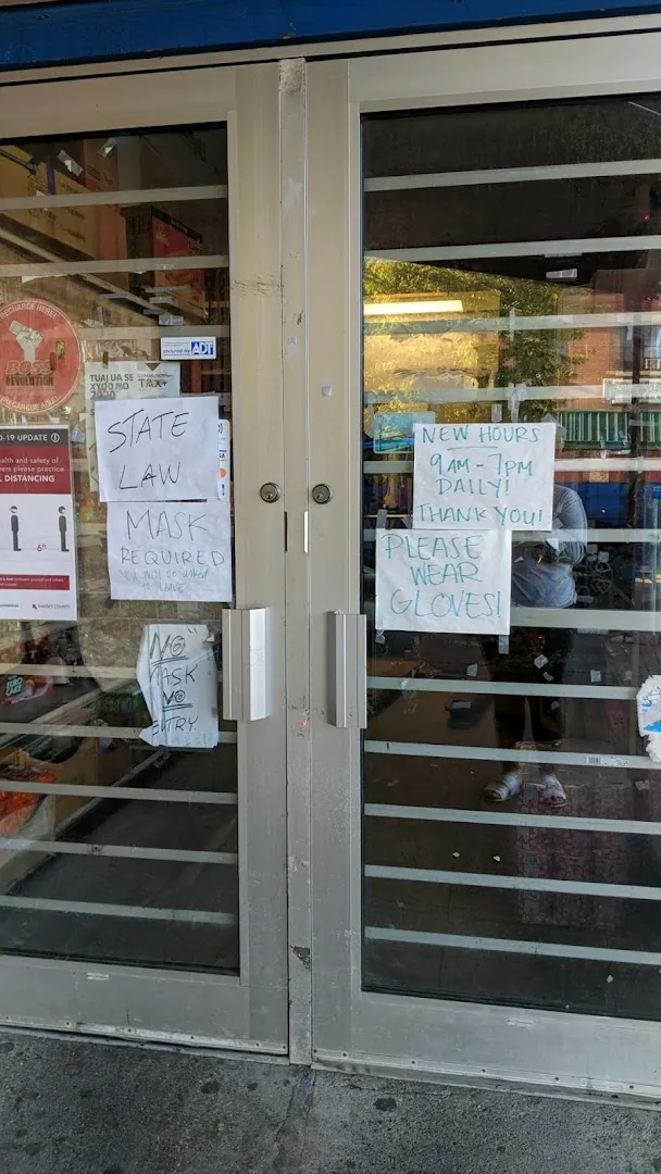 52 Market & Trading - Convenience store in St Paul, Minnesota