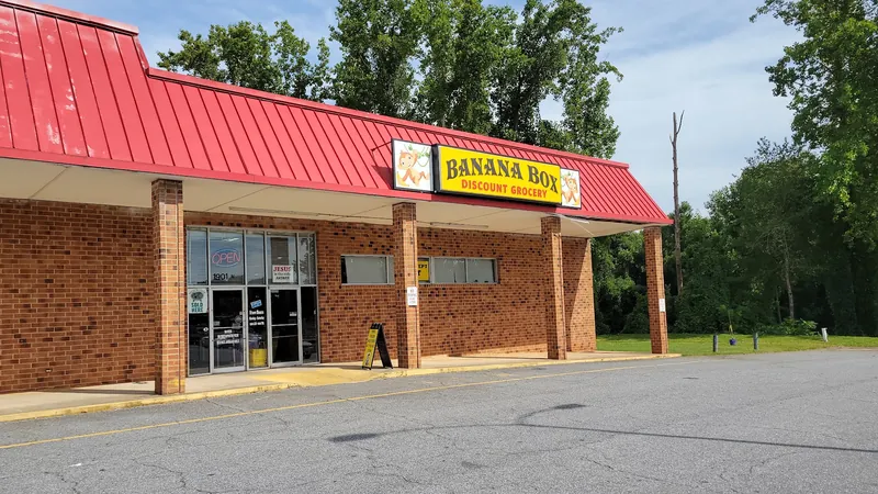 Banana Box Grocery - Grocery store in Newton, North Carolina