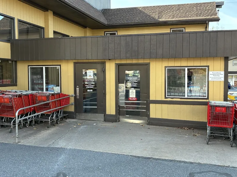 BB's Grocery Outlet, LP - Grocery store in Myerstown, Pennsylvania