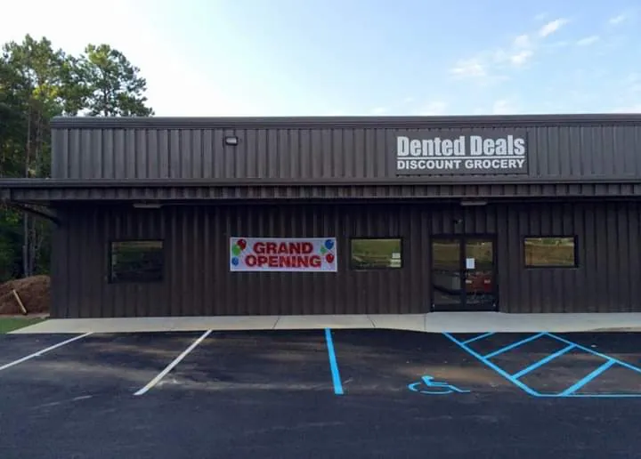 Dented Deals Discount Grocery in Abbeville, South Carolina
