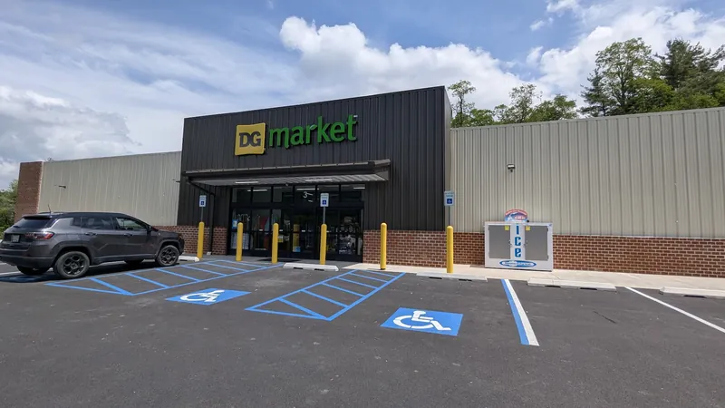 DG Market - Grocery store in Oakland, Maryland
