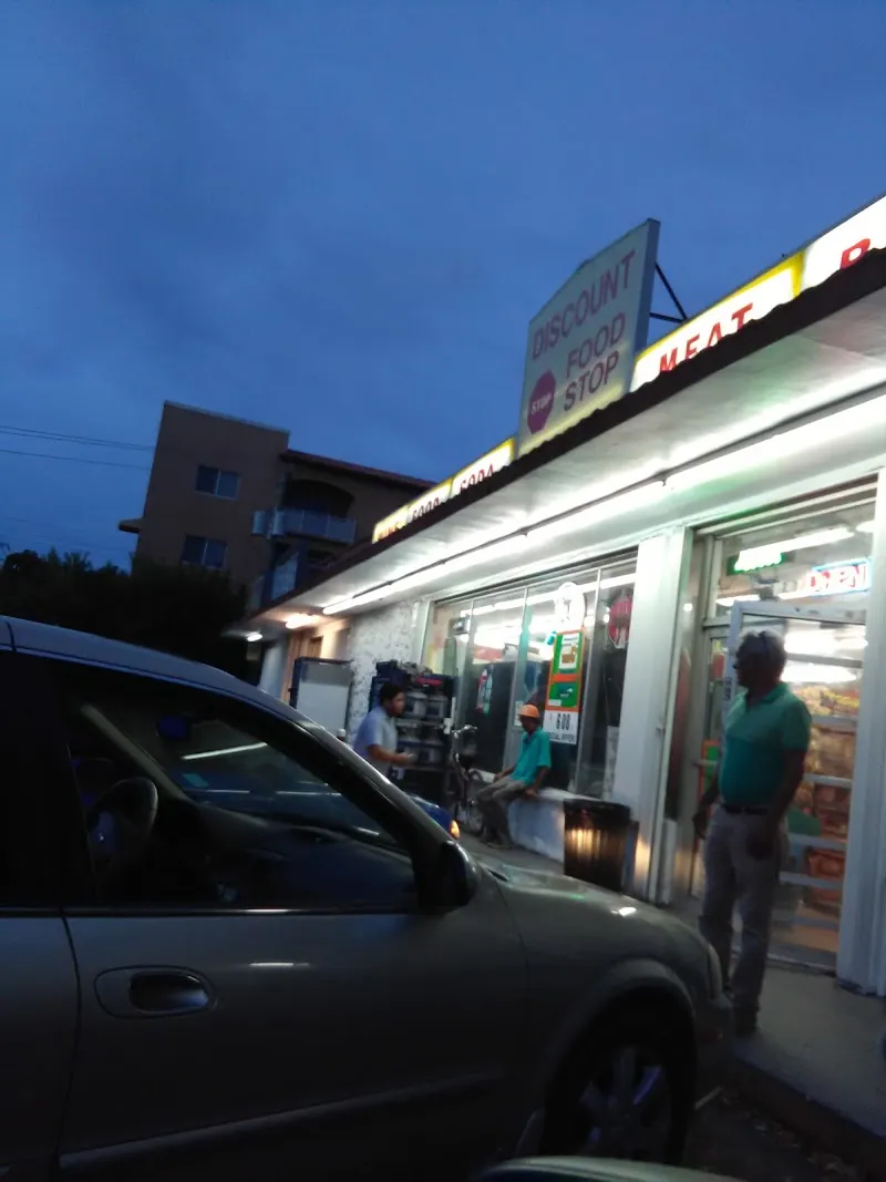 Discount Food Stop in Miami, Florida
