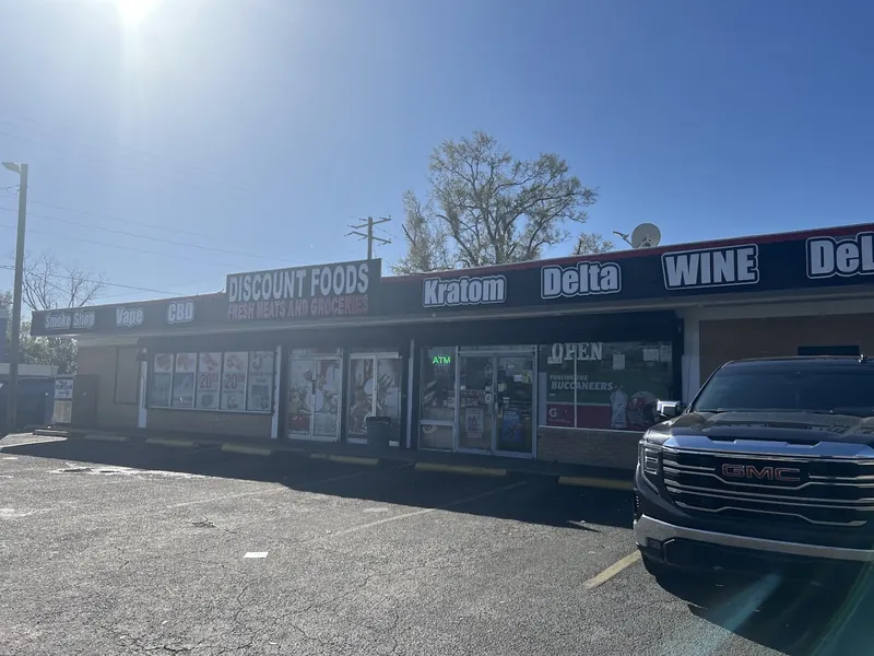 Discount Foods III Inc - Convenience store in Tampa, Florida