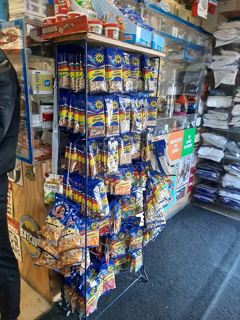 E&J Grocery - Grocery store in Newark, New Jersey