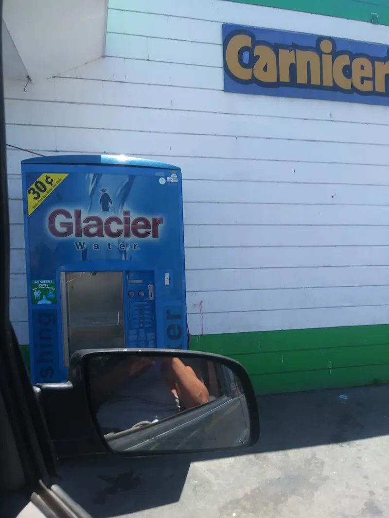 Economy Market - Grocery store in Selma, California