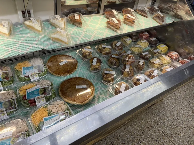 Family Discount Food - Soul food restaurant in Houston, Texas