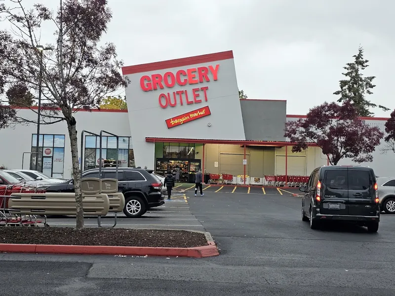 Grocery Outlet - Grocery store in Gresham, Oregon