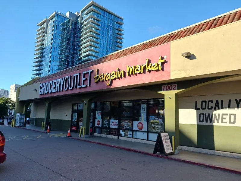 Grocery Outlet - Grocery store in San Diego, California