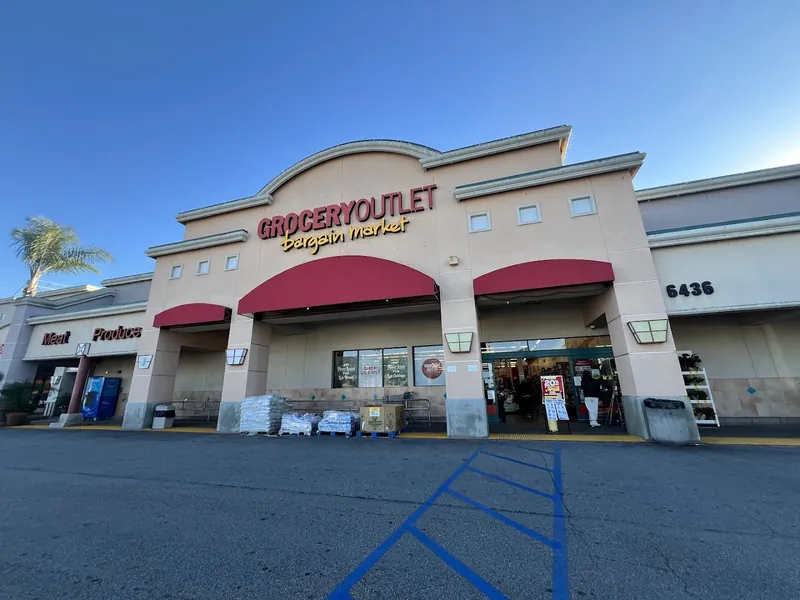 Grocery Outlet - Grocery store in Long Beach, California