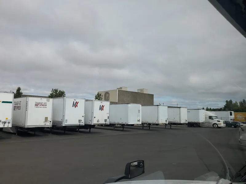Grocery Outlet Distribution Center - Warehouse in Portland, Oregon
