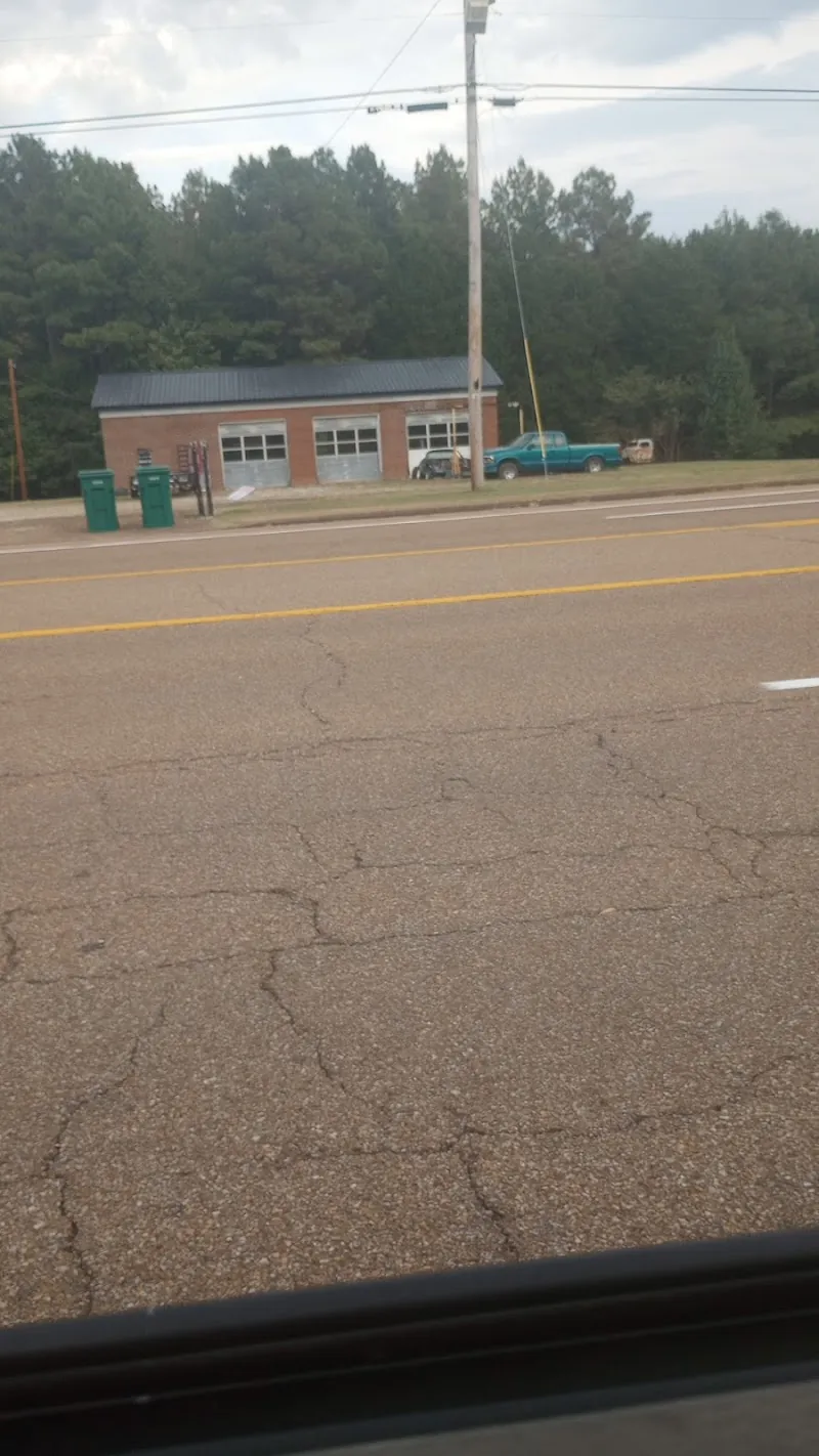 Highway 22 Salvage Grocery in Yuma, TN