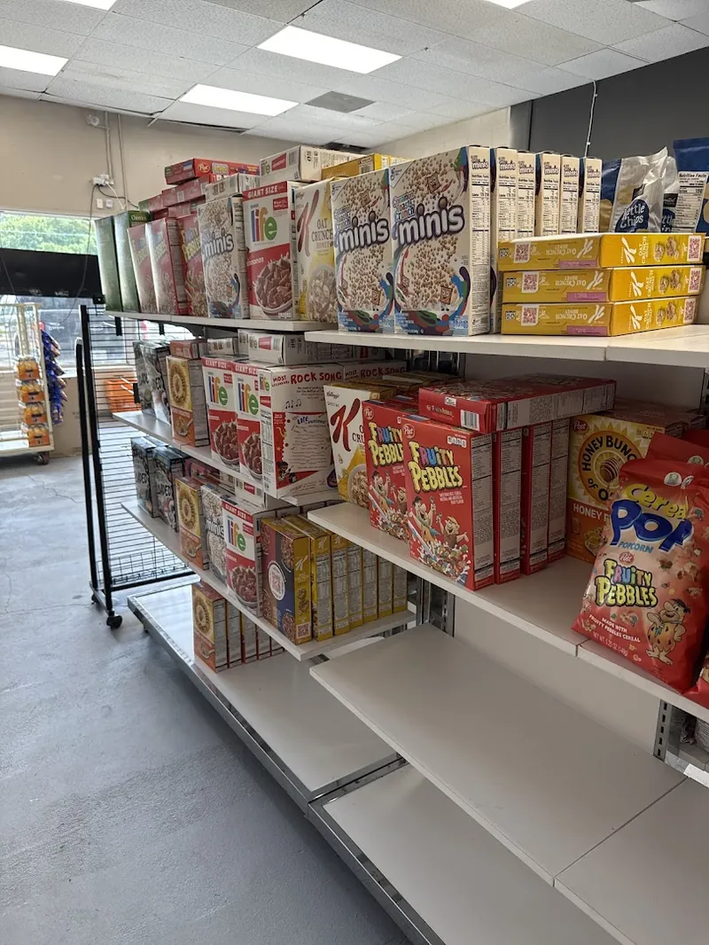 Hometown Discount Grocery in Wiggins, MS