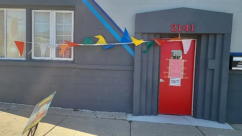 Jones Outlet Discount Grocery in West Allis, Wisconsin