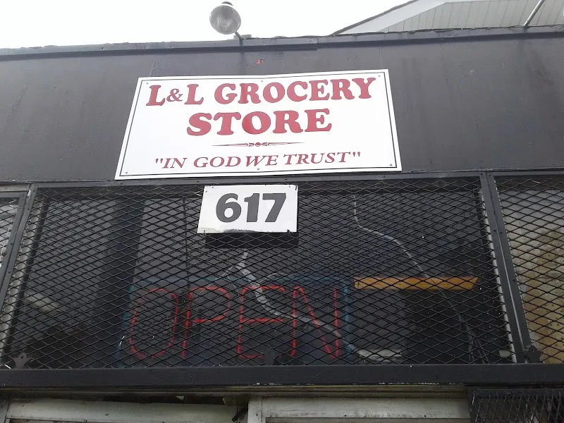 L and L Grocery in Atlanta, Georgia