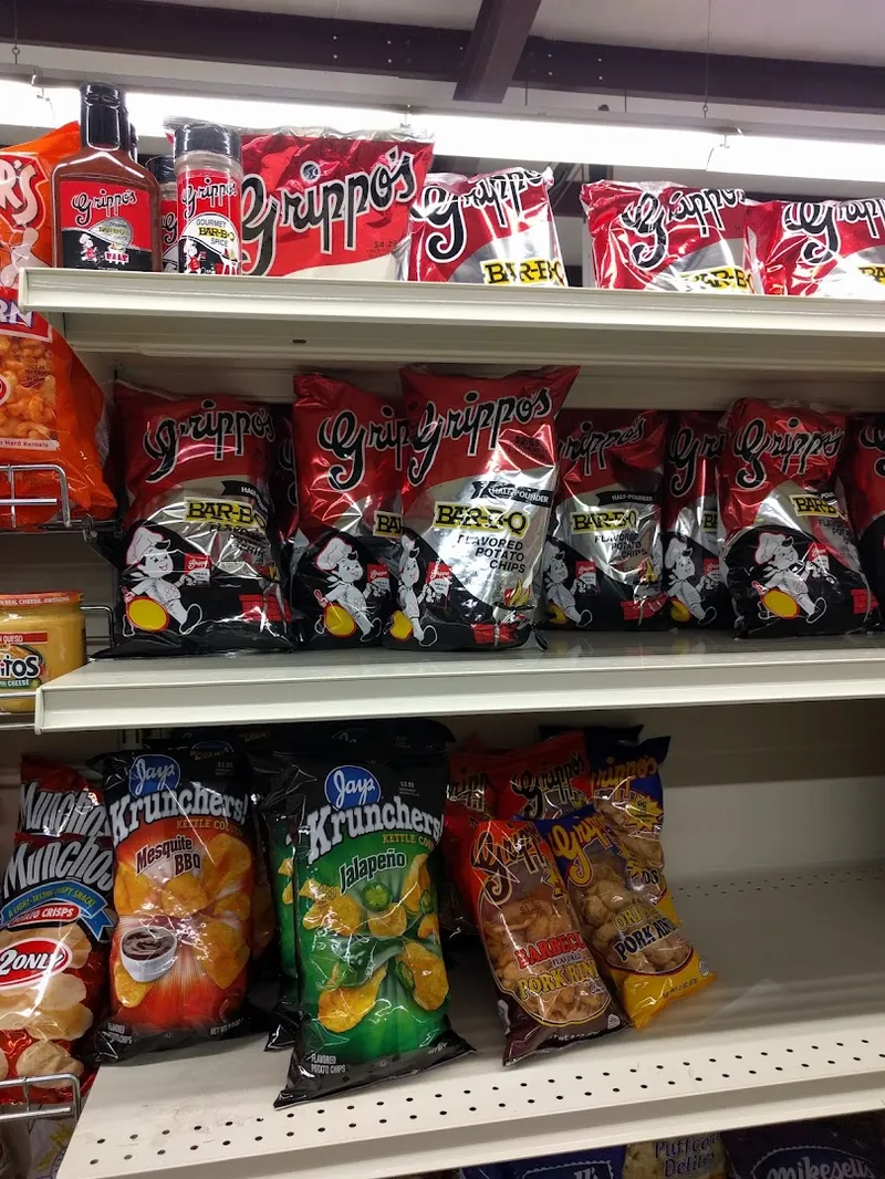 Little Giant Grocery - Grocery store in Carmi, Illinois