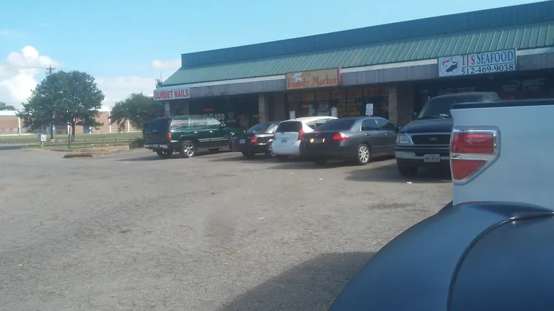 Lone Star Family Market #2 - Grocery store in Austin, Texas
