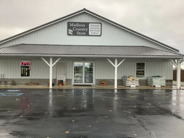 Madison Country Store - Grocery store in Wakarusa, Indiana