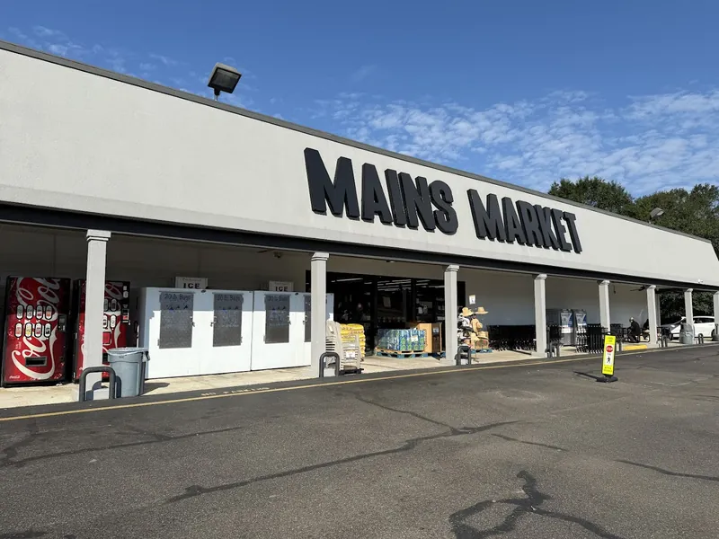Main's Market - Grocery store in Folsom, Louisiana