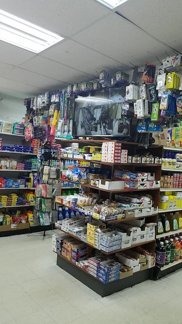 Mini market - Grocery store in Newark, New Jersey
